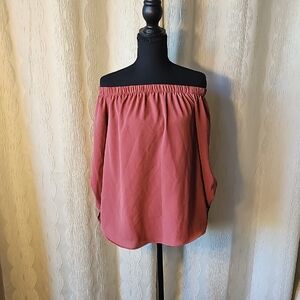 Haute Monde Off-Shoulder Blouse in Rose